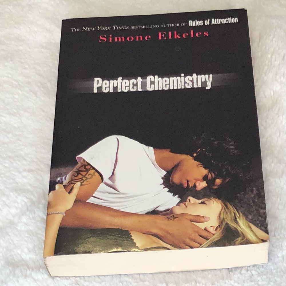 Perfect Chemistry By Simone Elkeles (Paperback)